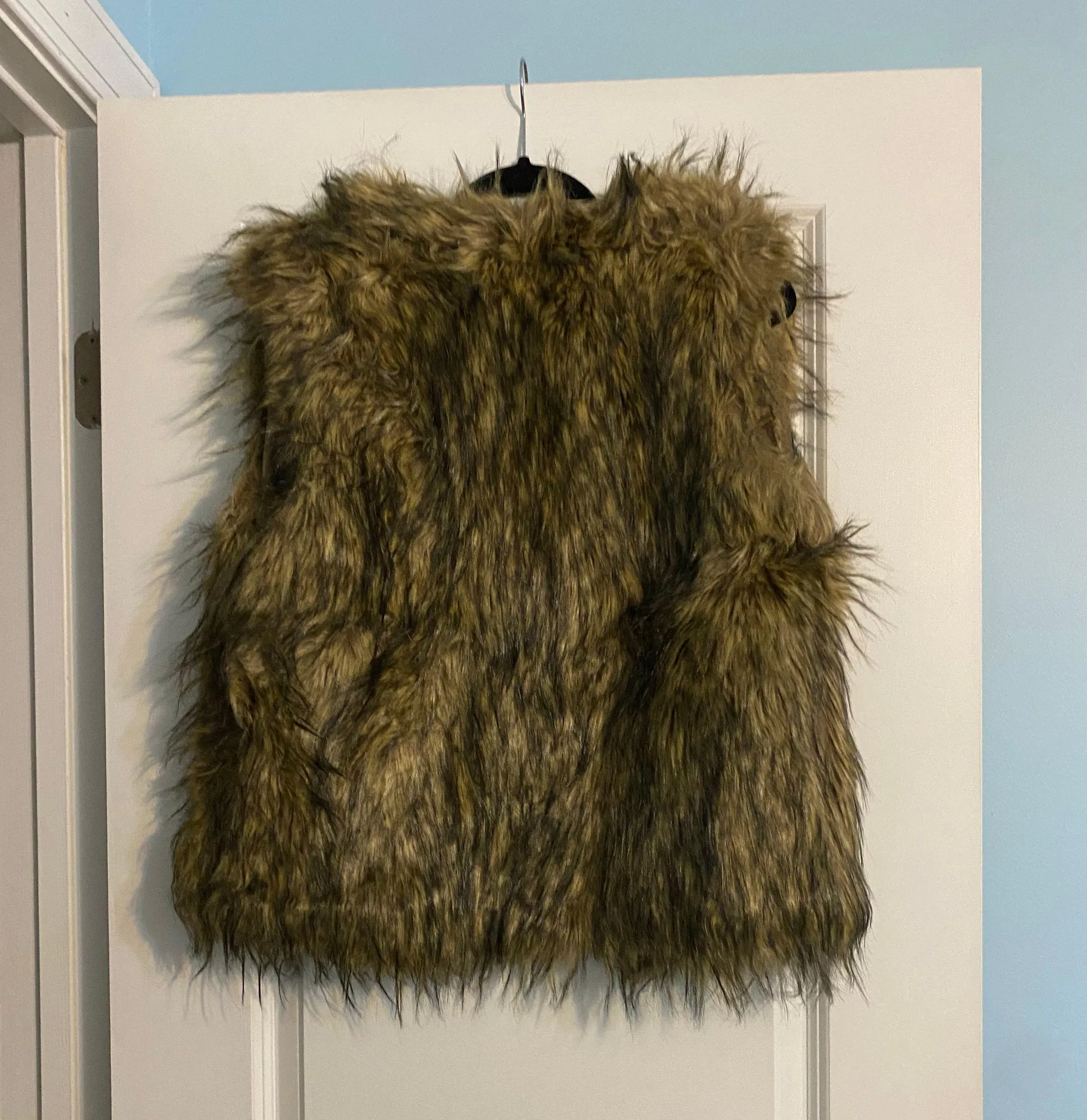 Ellison Fur Vest - Image 3