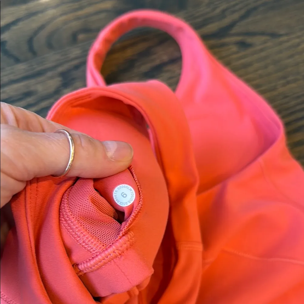 Lululemon Align Tank Top Lip Gloss size 6 NWOT - Image 6
