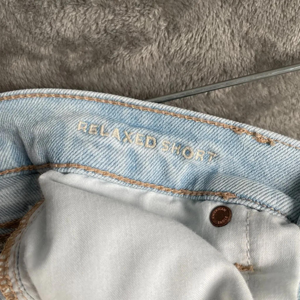 American Eagle Relaxed Denim Shorts Women’s XS Light Wash Strigid Distressed Y2K - Image 7