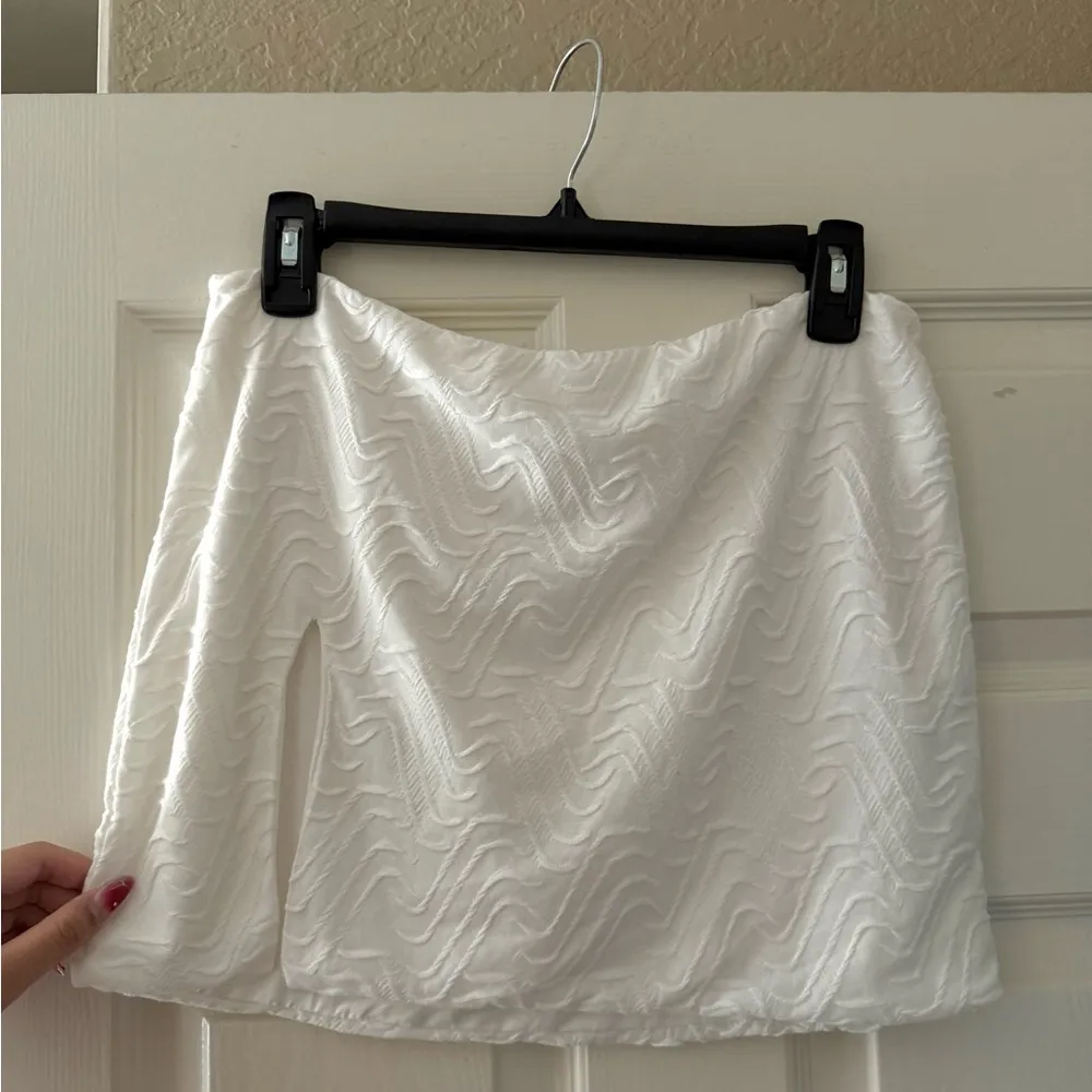 Princess Polly Squiggle White Mini Skirt - Image 2