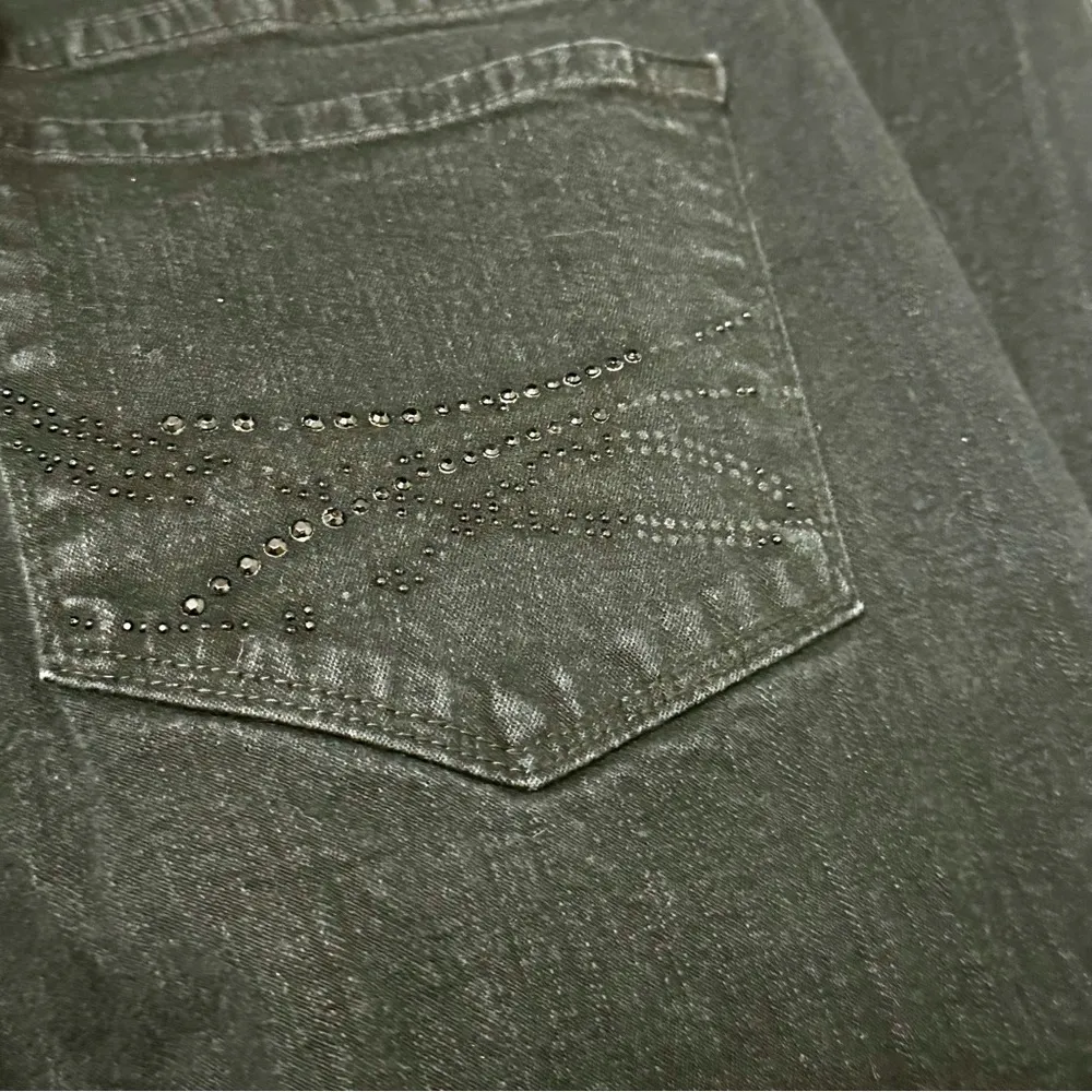 NYDJ Black Straight Leg Jeans Classic Fit Lift Tuck Technology Bling Pockets Fun - Image 9