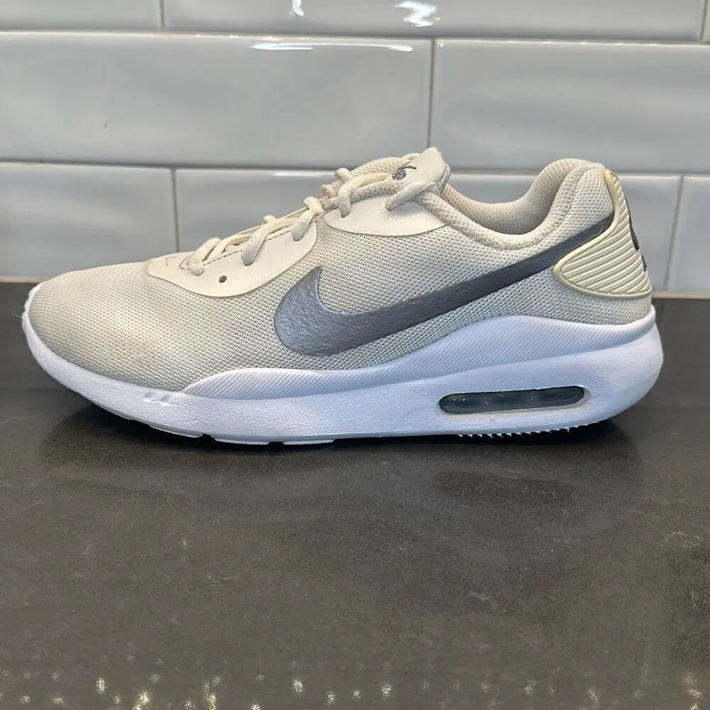 NIKE Women's Air Max Oketo Track & Field Shoes - Image 11