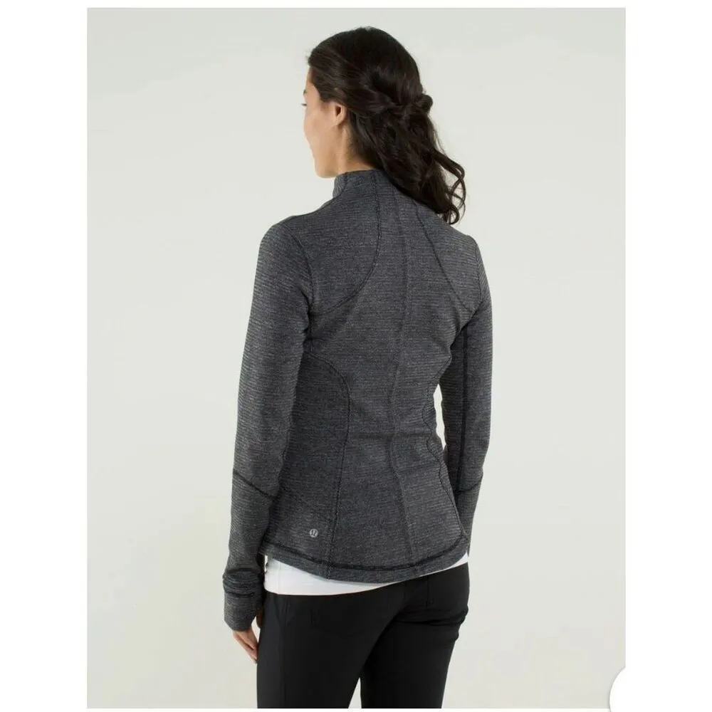 Lululemon  Forme ll black & charcoal gray Athleisure fitted jacket - Image 2