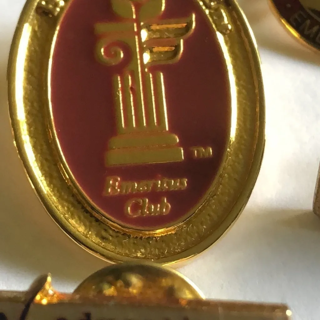 Vintage Fairmont State College University Emeritus Club Pierpont Tech Pin Lot Gold - Image 6