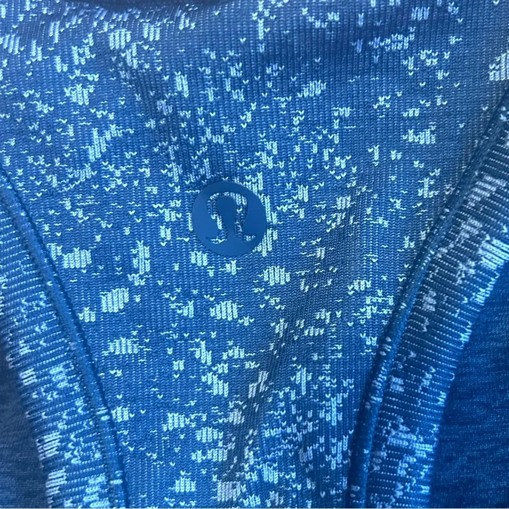 Lululemon Ebb to Street Cropped Racerback Tank Distorted Noise Blue Size 2 - Image 6