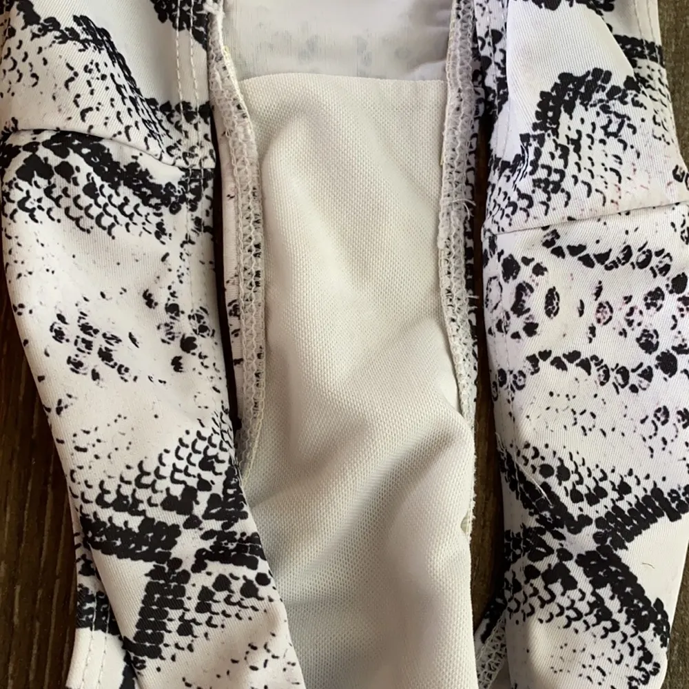 Snake Print Black White Bikini Bottom Size Small - Image 6