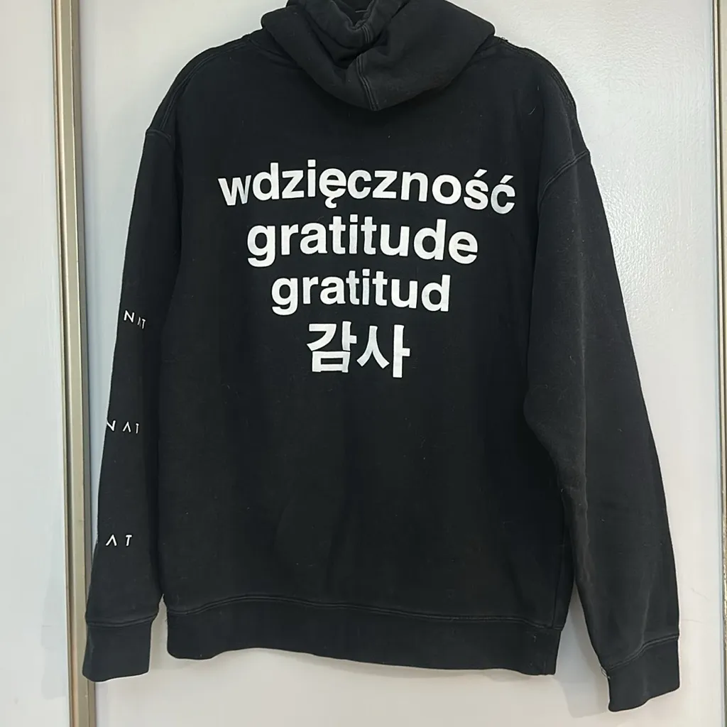 MOVING SALE Monat Gratitude Black Sweatshirt Size M - Image 7