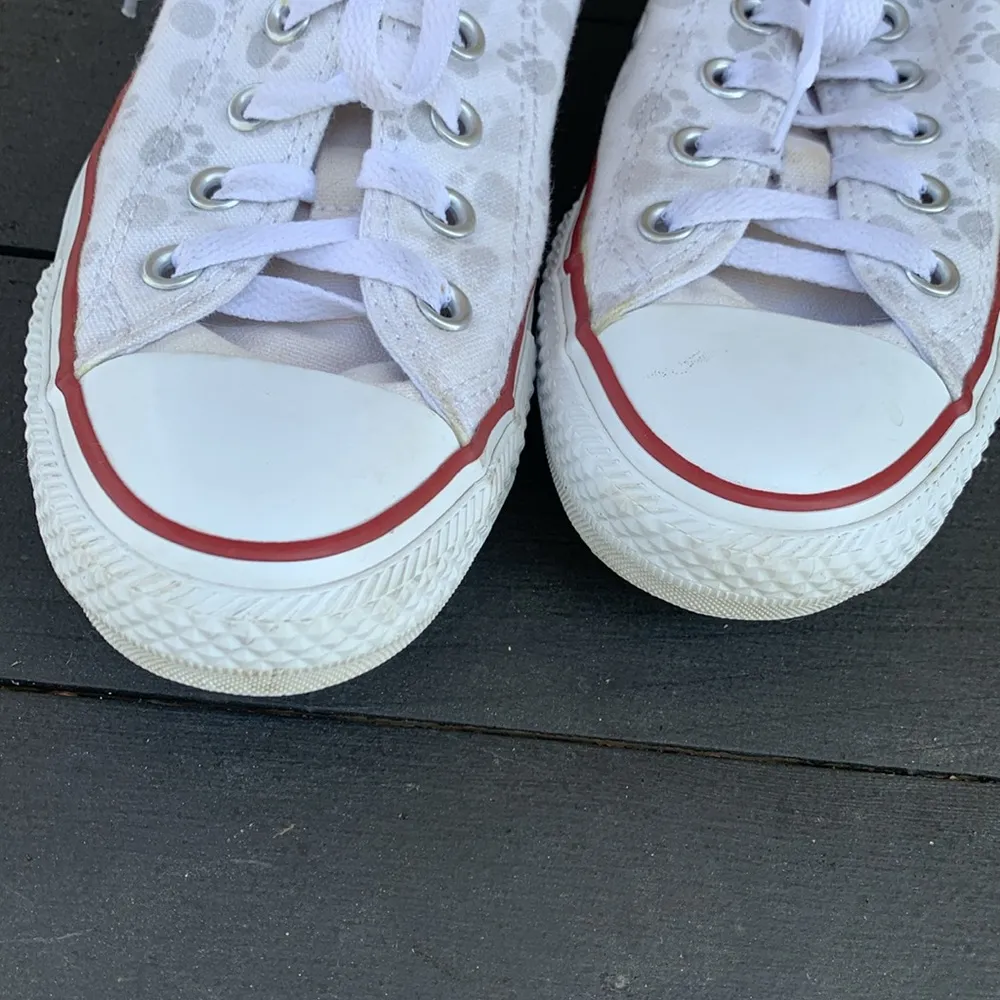 Converse Animal Print Low Top Sneakers Size 8 - Image 5