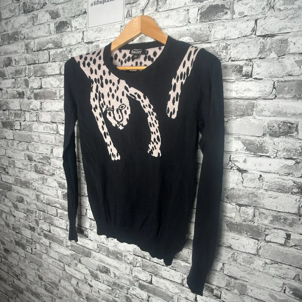 EUC DKNY Black Long Sleeve Leopard Sweater Size Medium - Image 2