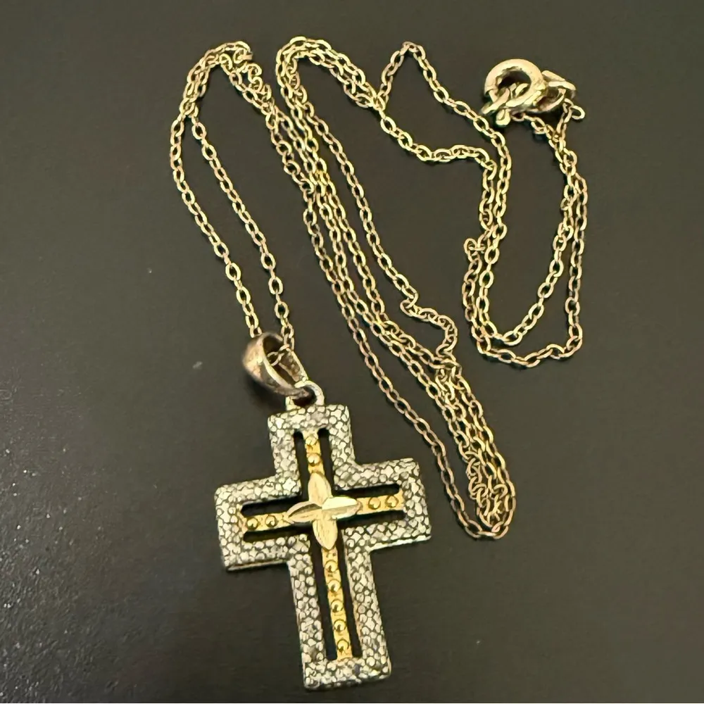 Vintage Ross Simons 925 China Vermeil Gold Over Silver Cross Pendant Necklace 2g - Image 2