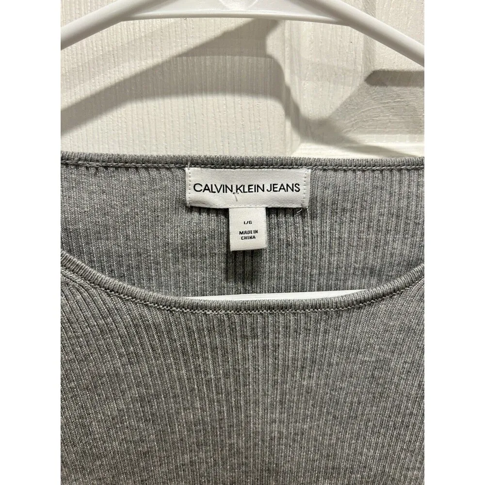 Calvin‎ Klein Women’s Size Large Gray Long Sleeve Ribbed Cropped Sweater - Image 2