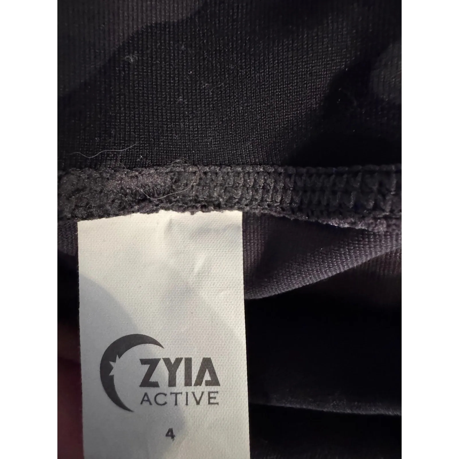 Zyia  active leggings‎ camo women's size 4 - Image 4