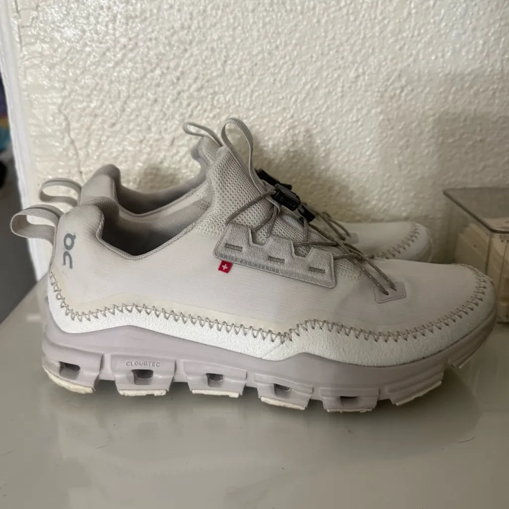 On cloud Cloudaway Sneaker in Ivory & Pearl Sneakers size 11 women’s White - Image 8