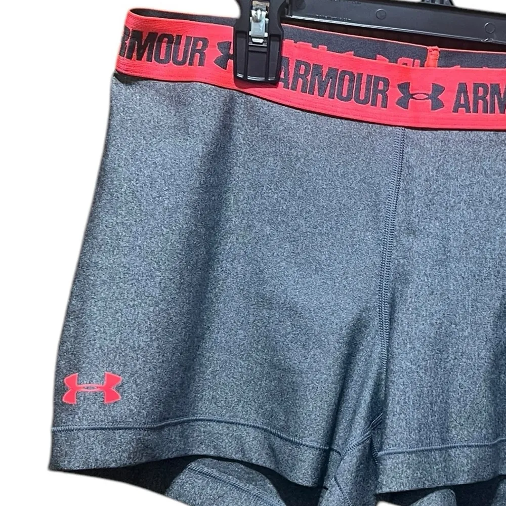 Under Armour HeatGear  Compression Running Shorts Size Large - Image 4