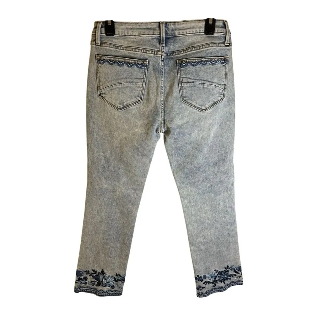 Driftwood Women's High-Waisted Floral Embroidered Jeans Size 28 - Image 3