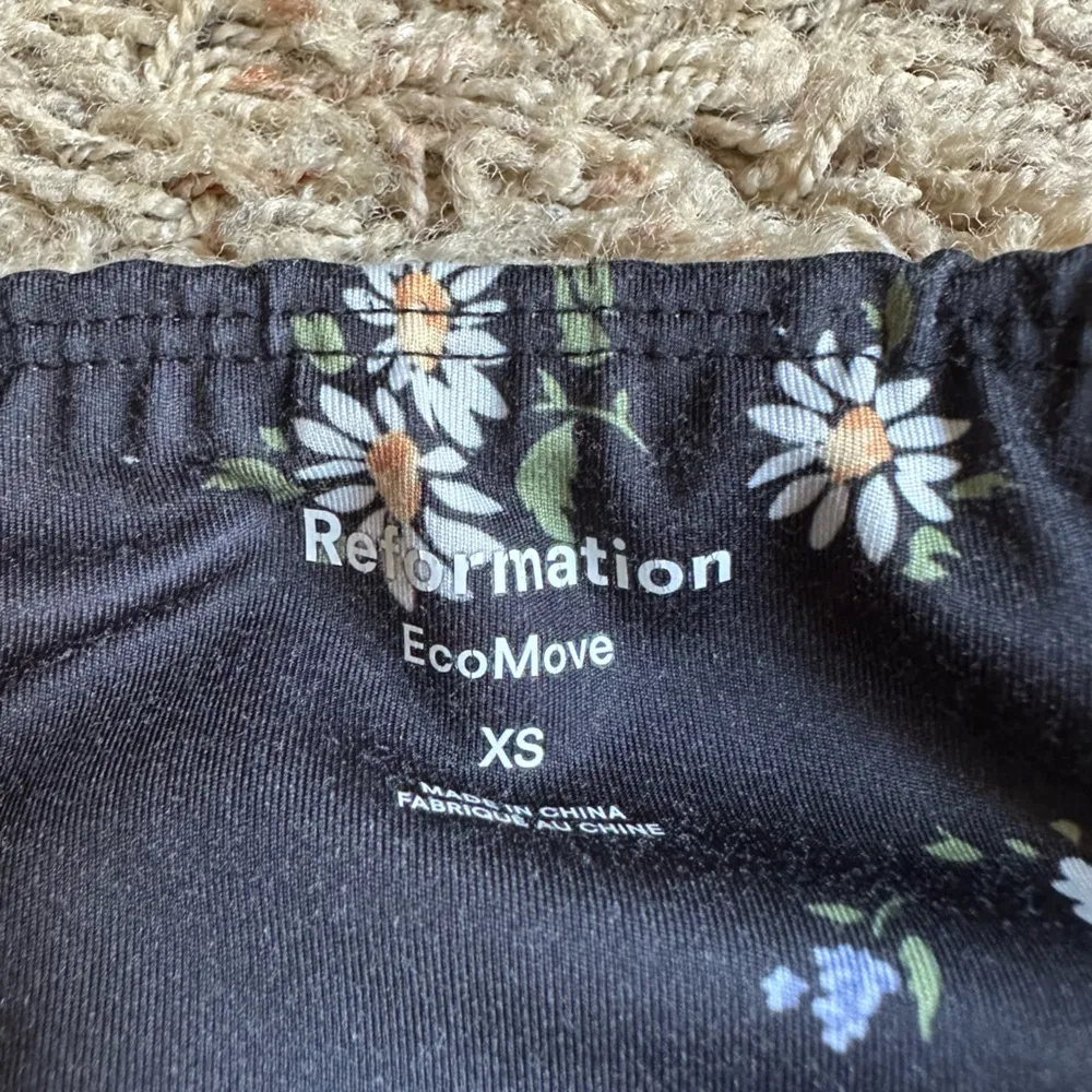 Reformation biker shorts - Image 5