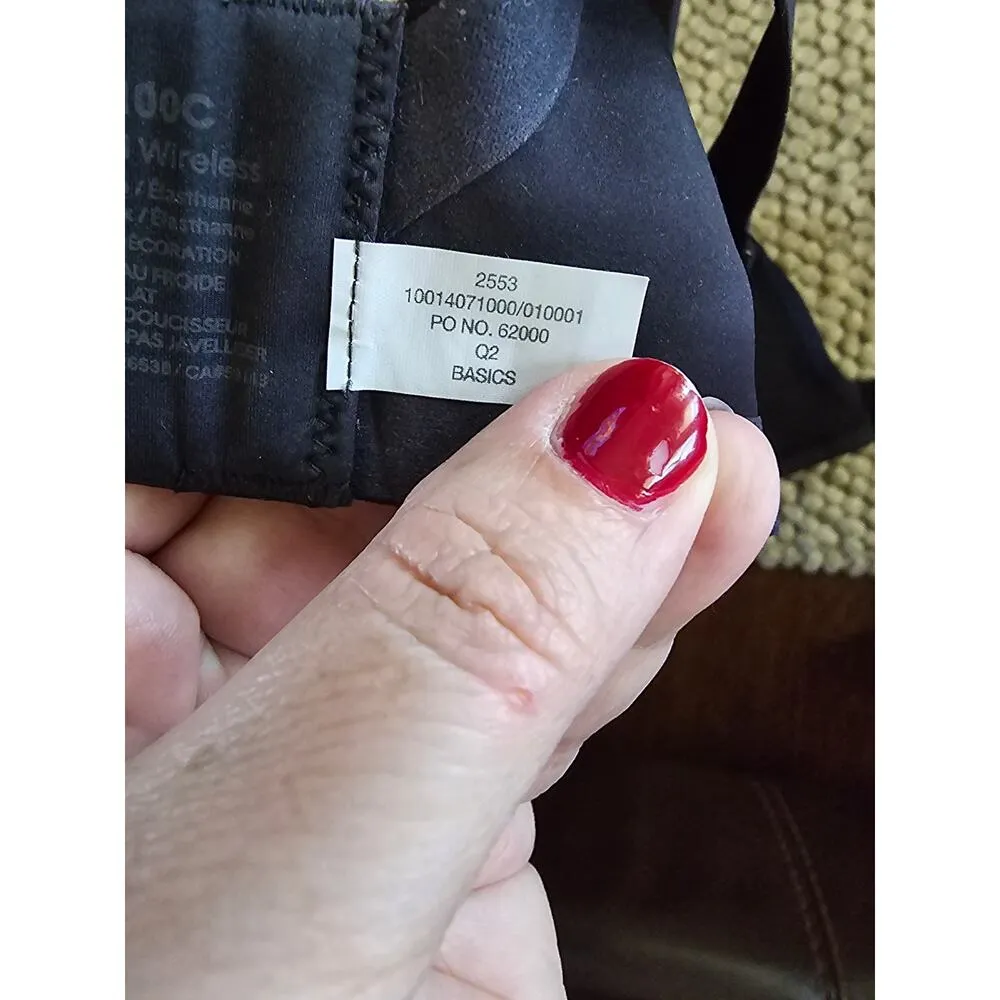 Tommy John Comfort Smoothing Lightly Lined Wireless Bra Size 38C Black - Image 8