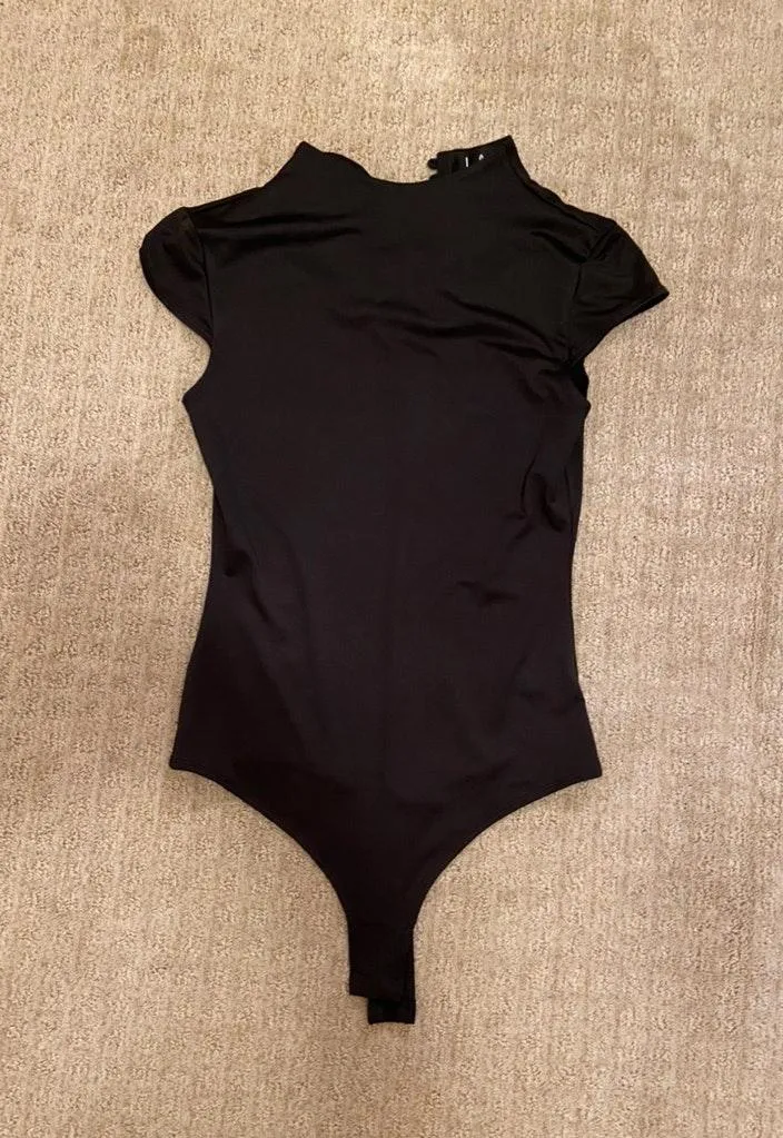 Lulus black thong short sleeved bodysuit - Image 5