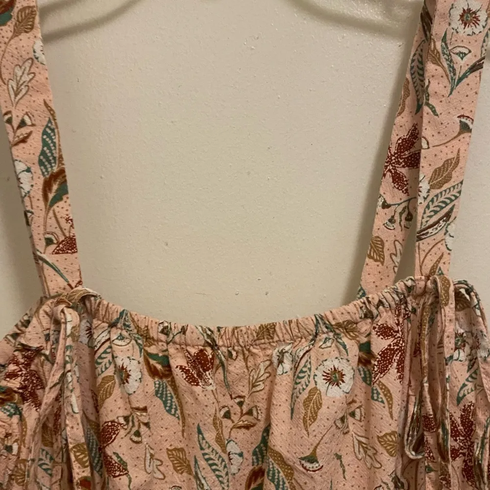 Universal Thread Womens Tank Top M Leaves Floral Beige Brown Green Bust 38” - 42 - Image 2