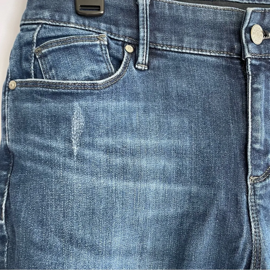 Chico’s Mid Rise Denim Blue Jean Stretch Waist Distressed Skinny Women Sz 0R=4R - Image 6