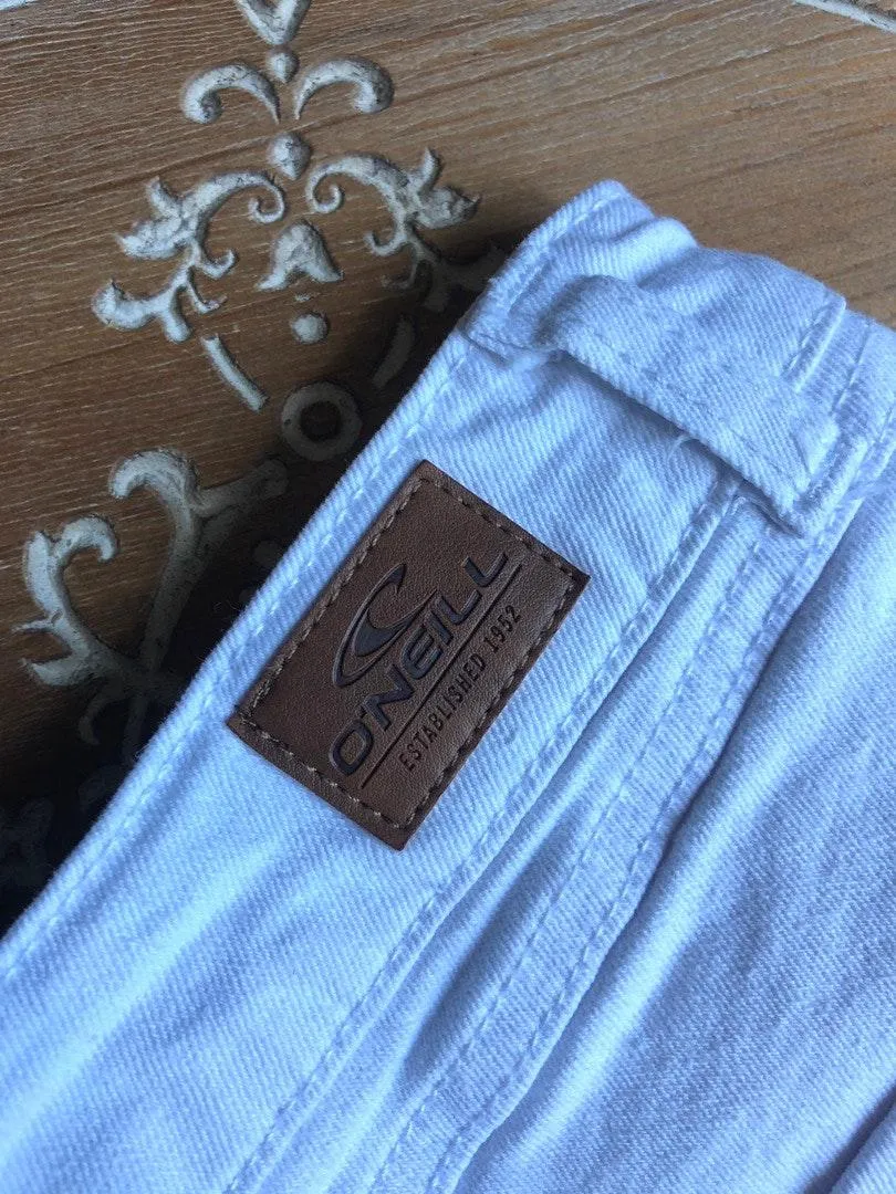 NWOT O’Neill White Shorts - Image 5
