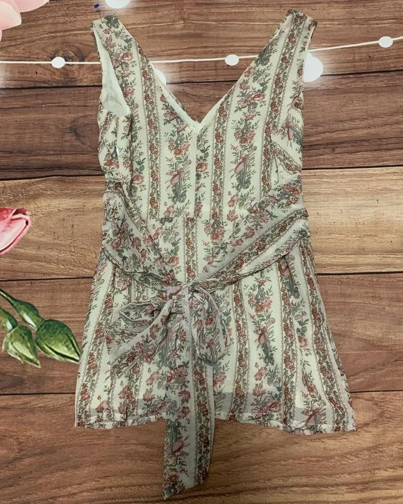 Passport Floral Tie Tank Top Size M - Image 3