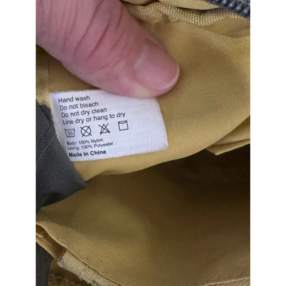 Baggallini Zip Close Crossbody Bag PocketsAdjustable Strap Gray/Yellow Interior - Image 7