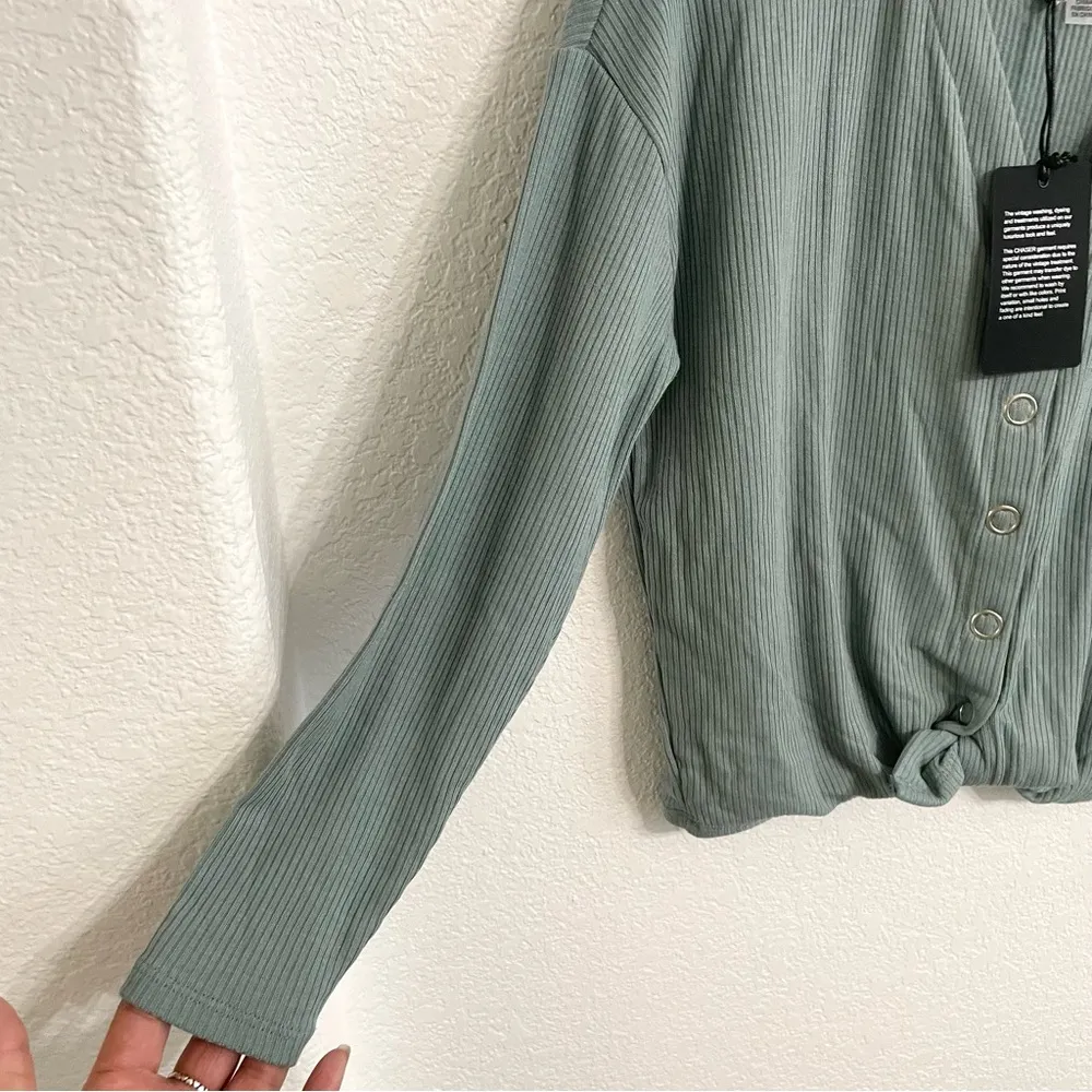 NWT Chaser Womens Top Shirt Sage Green Ribbed V Neck Button Front Size Small - Image 5