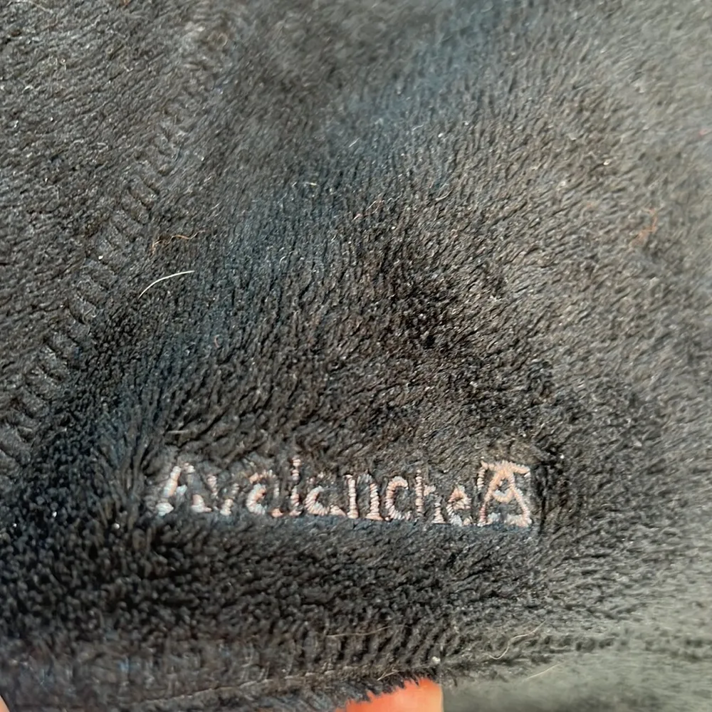 Avalanche Black Thermal Vest Women’s Size Small Sleeveless Outerwear - Image 4