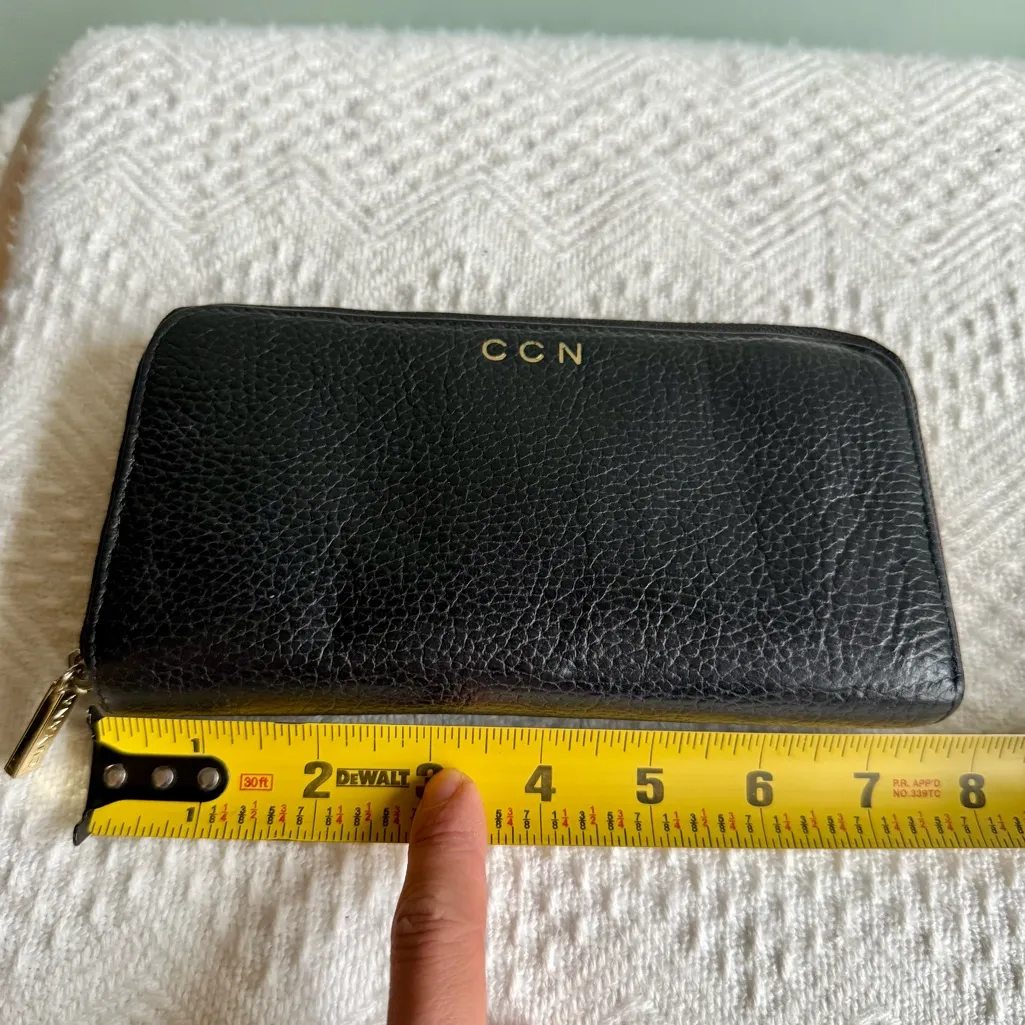 Cuyana Pebbled Leather Long Zip Continental Wallet Black/Red, VGUC, Has Monogram - Image 11