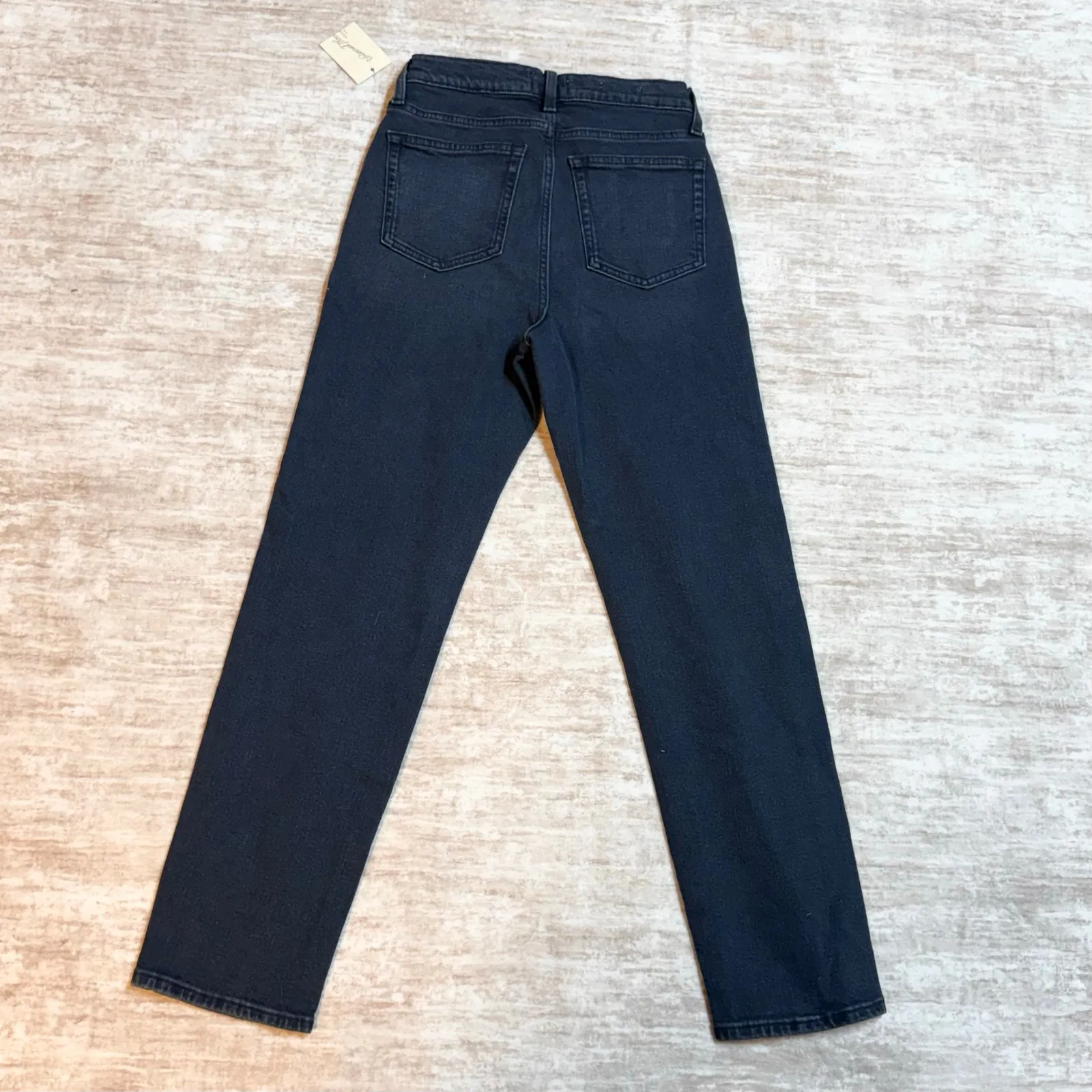 Universal Thread Women’s 4 Mid Rise 80s Slim Blue Dark Wash Jeans Denim Slim Leg - Image 6