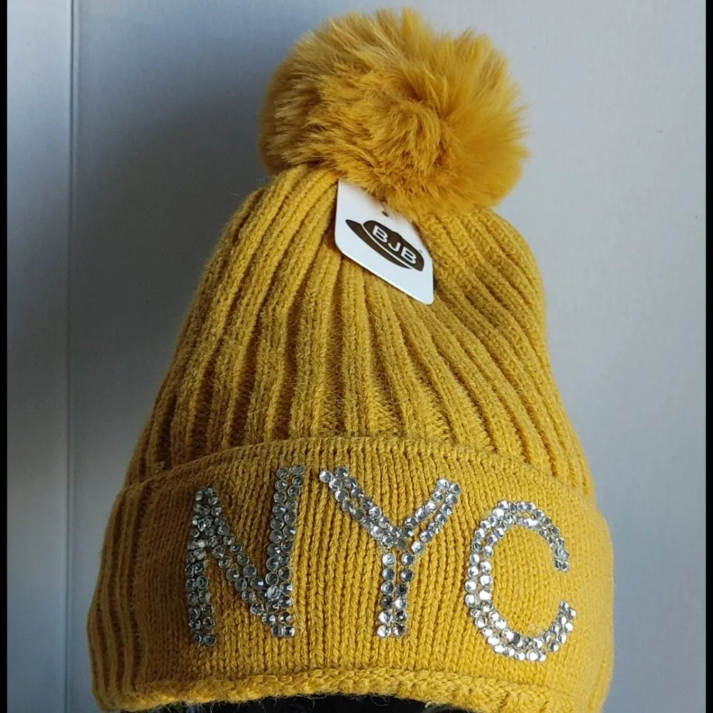NYC Gold Yellow Pom Pom Ribbed Knit Hat Fuzzy Lined - Image 3