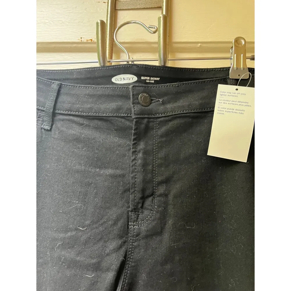 Nwt Women's Old Navy 4 pocket Black Super Skinny Stretch Jeans Size 16 Petite - Image 4