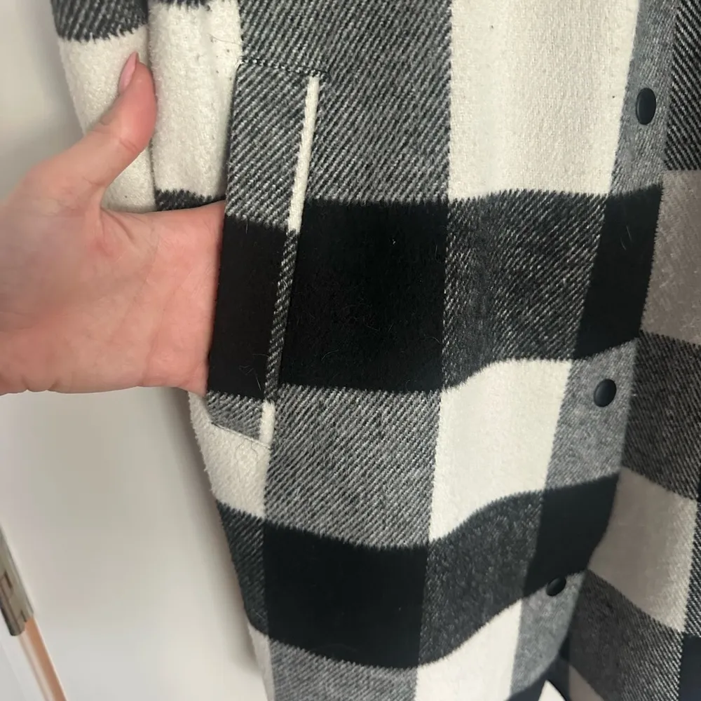 Oversized Black and White Plaid Jacket Shacket - Image 3