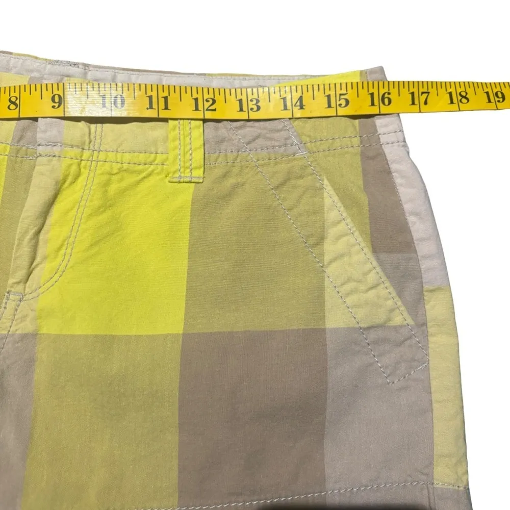 Old Navy Womens Yellow Plaid Shorts Size 2 - Image 3