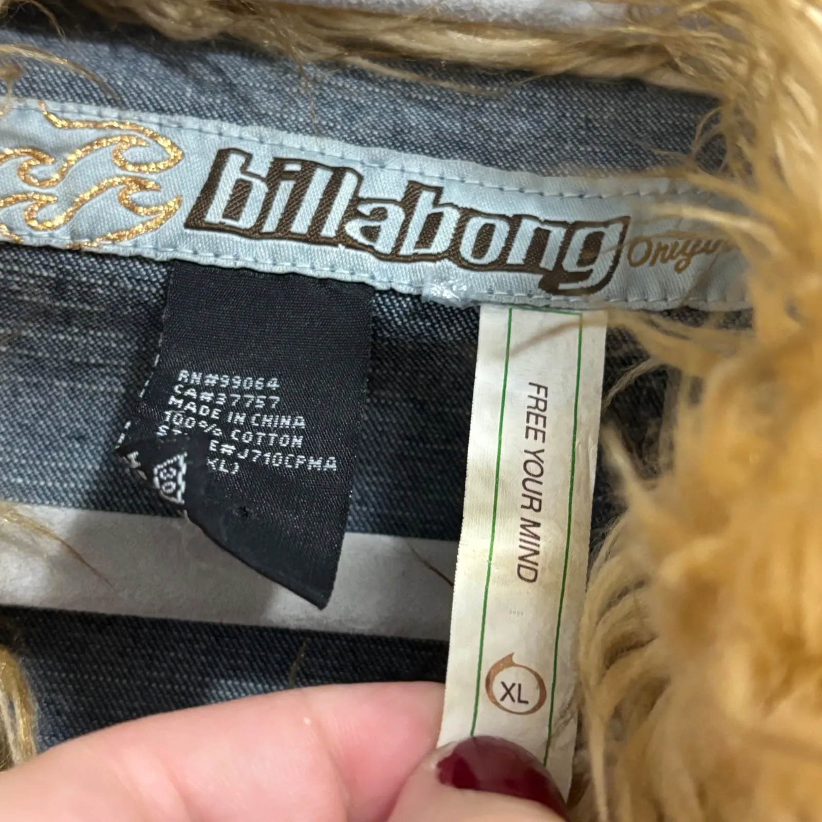 Billabong Y2K Denim Jacket Faux Fur Trim Blue XL Indie Trucker - Image 4