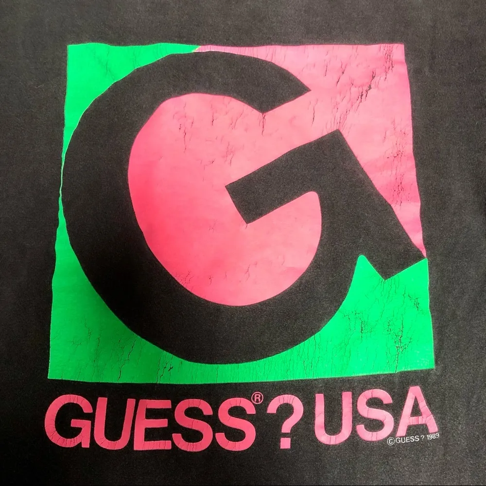Vintage 90s  Graphic T-Shirt Neon Logo Black Hot Pink Green Unisex size L - Image 3