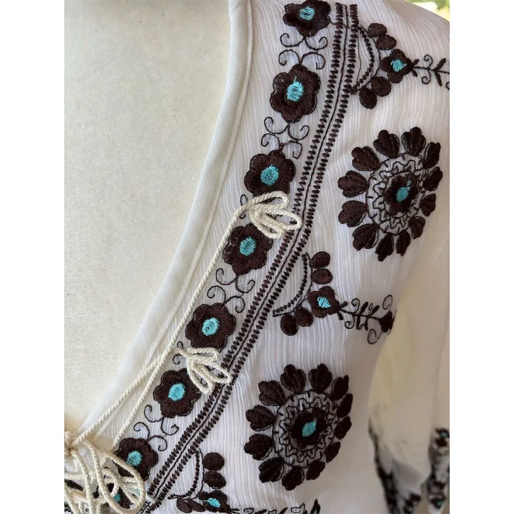 Rancho Estancia Boho Sheer Blouse‎ White Floral Blue Brown Embroidered V - Image 4