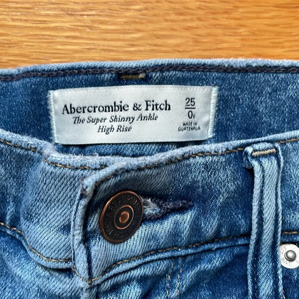 abercrombie jeans - Image 2