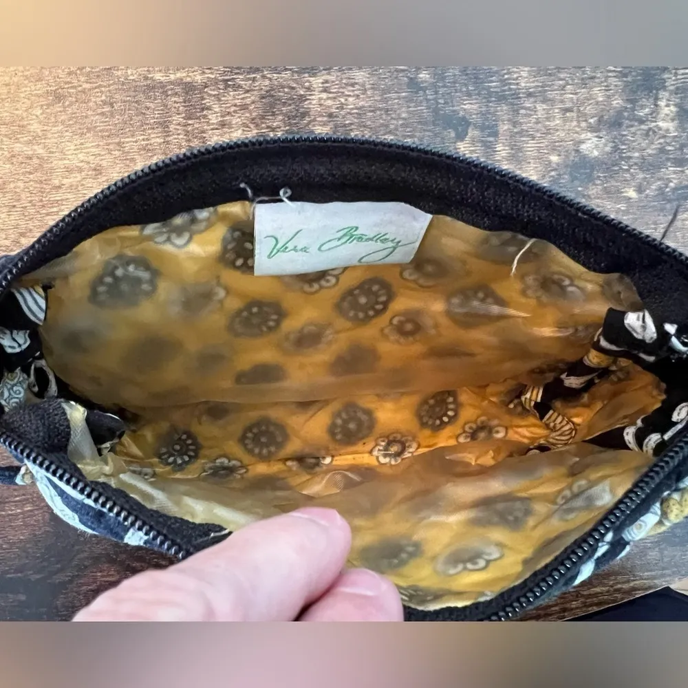 RETIRED: Vera Bradley | Yellow Bird pattern makeup bag - Image 10