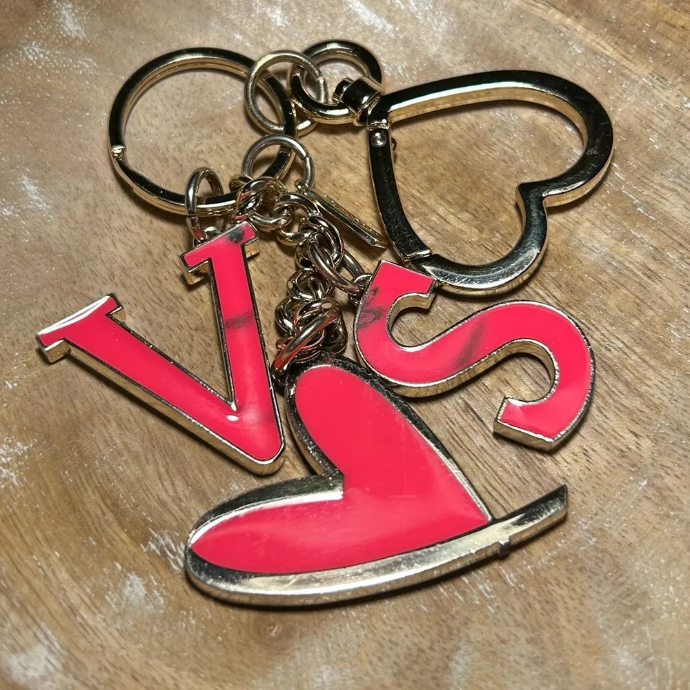 Victoria's Secret Enamel Waterfall Charms VS Love Heart Keychain - Image 3