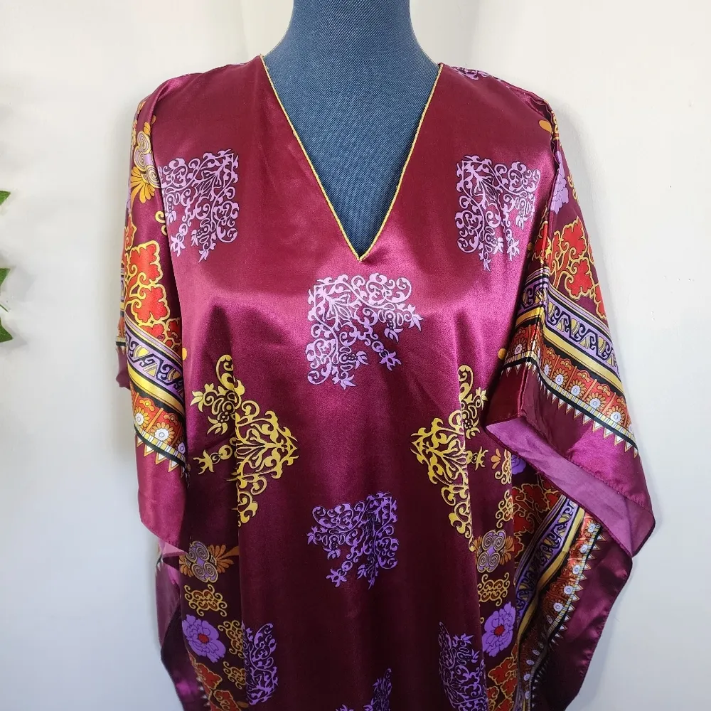 Winlar Burgundy Floral Satin Long Caftcan Purple Size undefined - Image 3