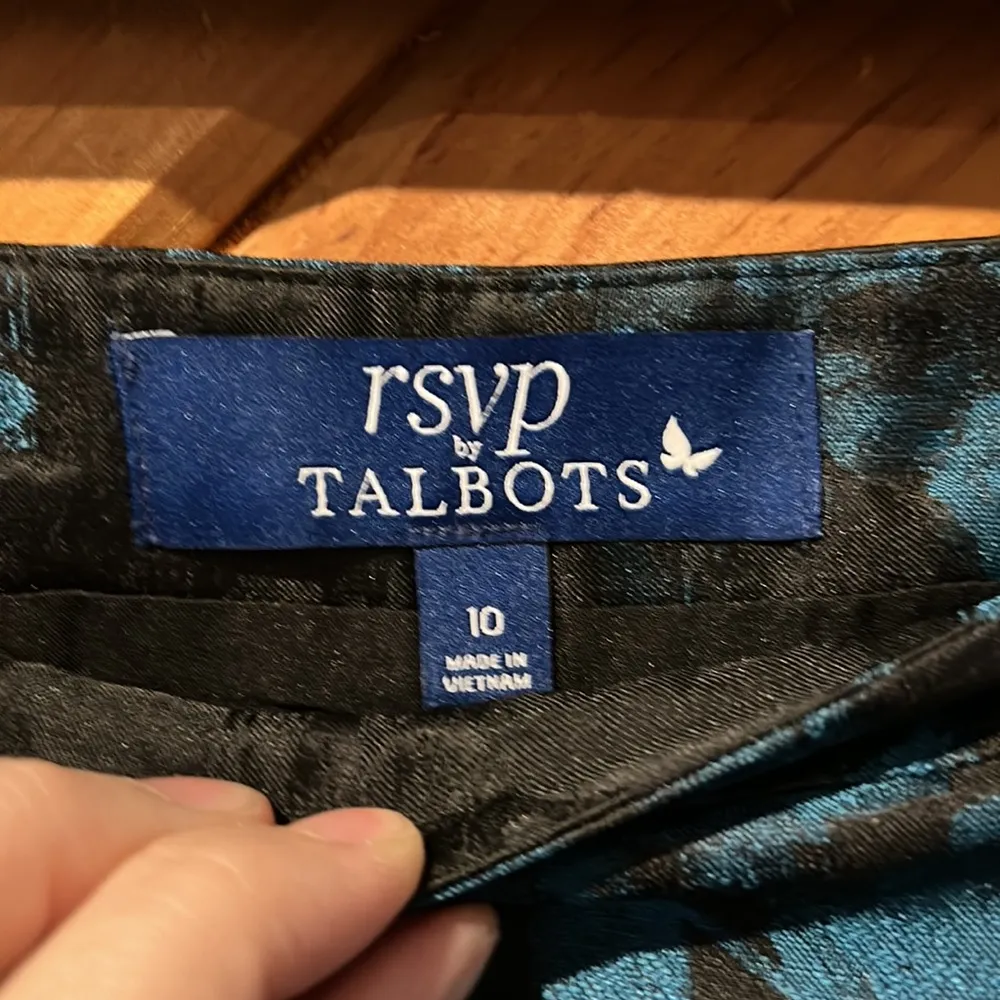 RSVP by Talbots Stain Taffeta teal floral foil Aline skirt - Image 5