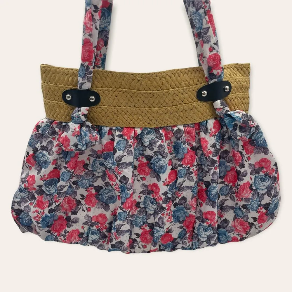 Pink Blue Gray Floral Roses Pleated Fabric Woven Straw Shoulder Bag - Image 2