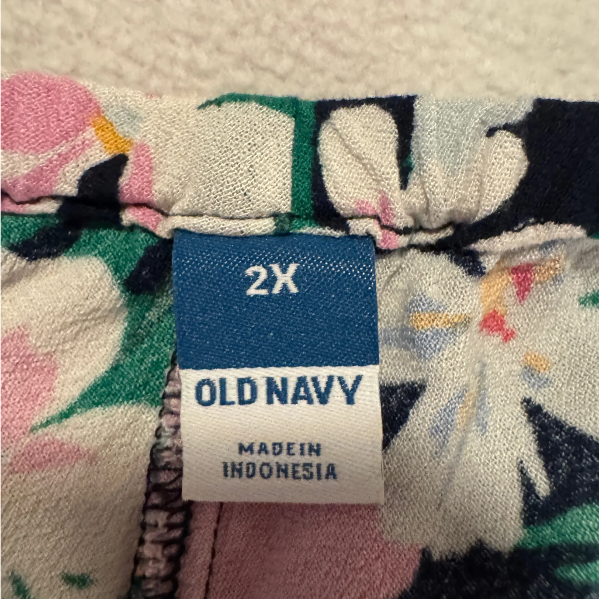 Old Navy  Plus Size Colorful Floral Maxi Skirt - Image 3