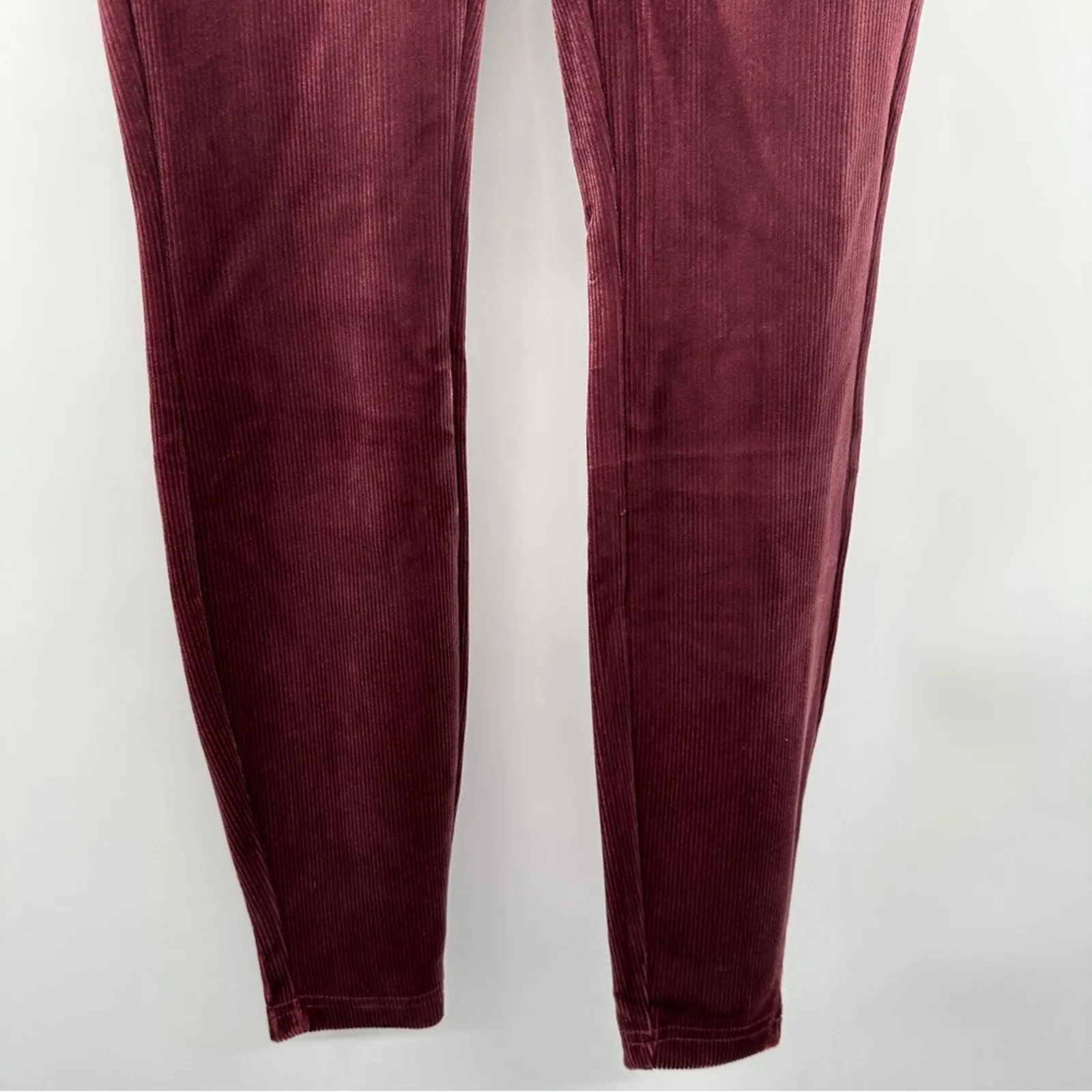 Nanette Lepore Burgundy Red Crushed‎ Velvet Ribbed Mid Rise Leggings Size XS - Image 3