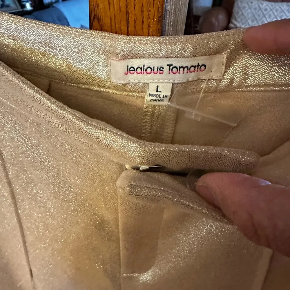 Jealous Tomato Faux Leather Gold wide leg Pant sz l 8/10 - Image 9