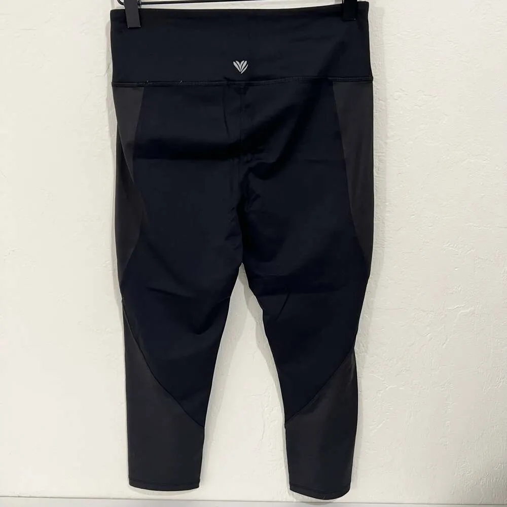 Forever 21 Sport Black Cropped Capri Leggings Activewear Size Small - Image 3