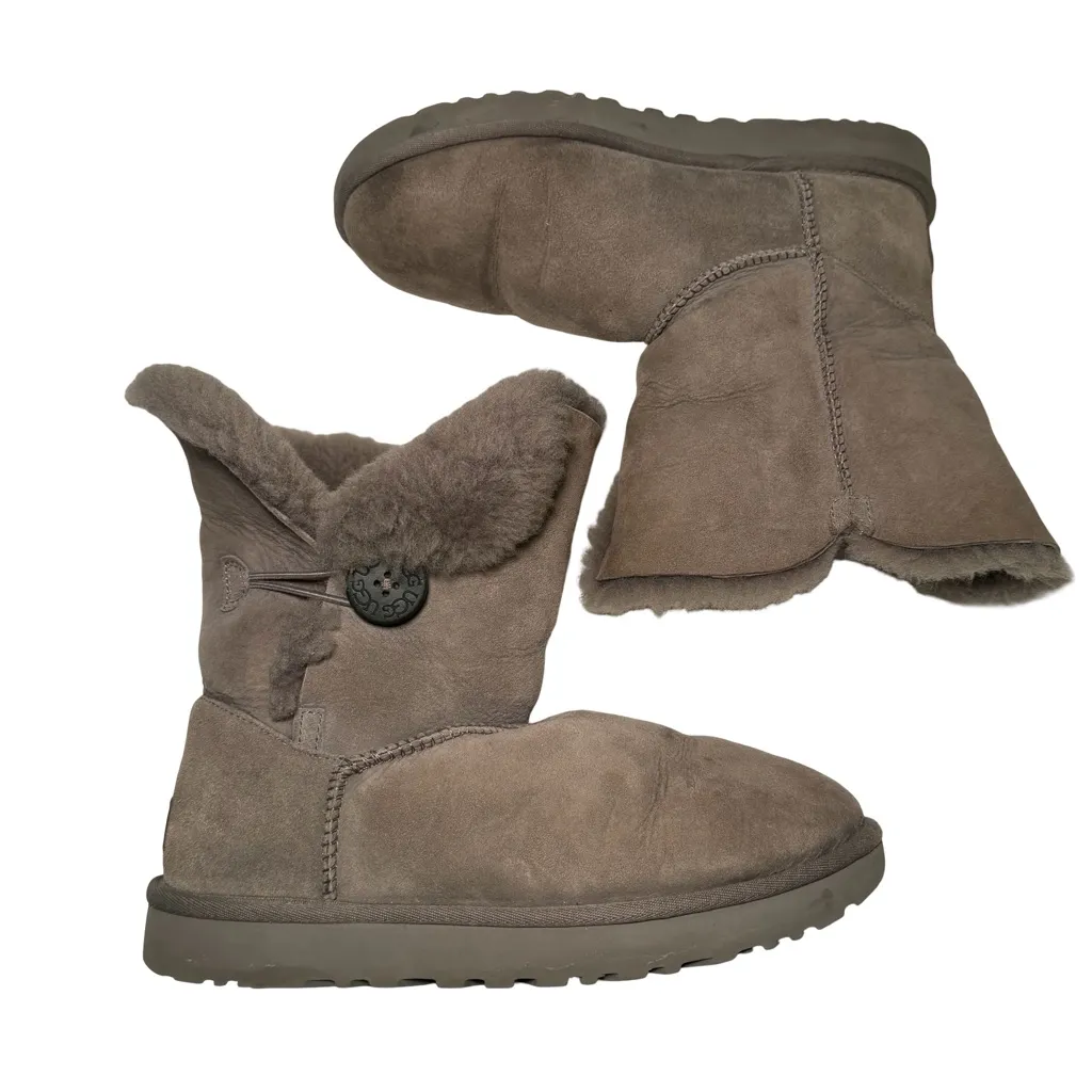 UGG Bailey Button Women's Boots - Image 9