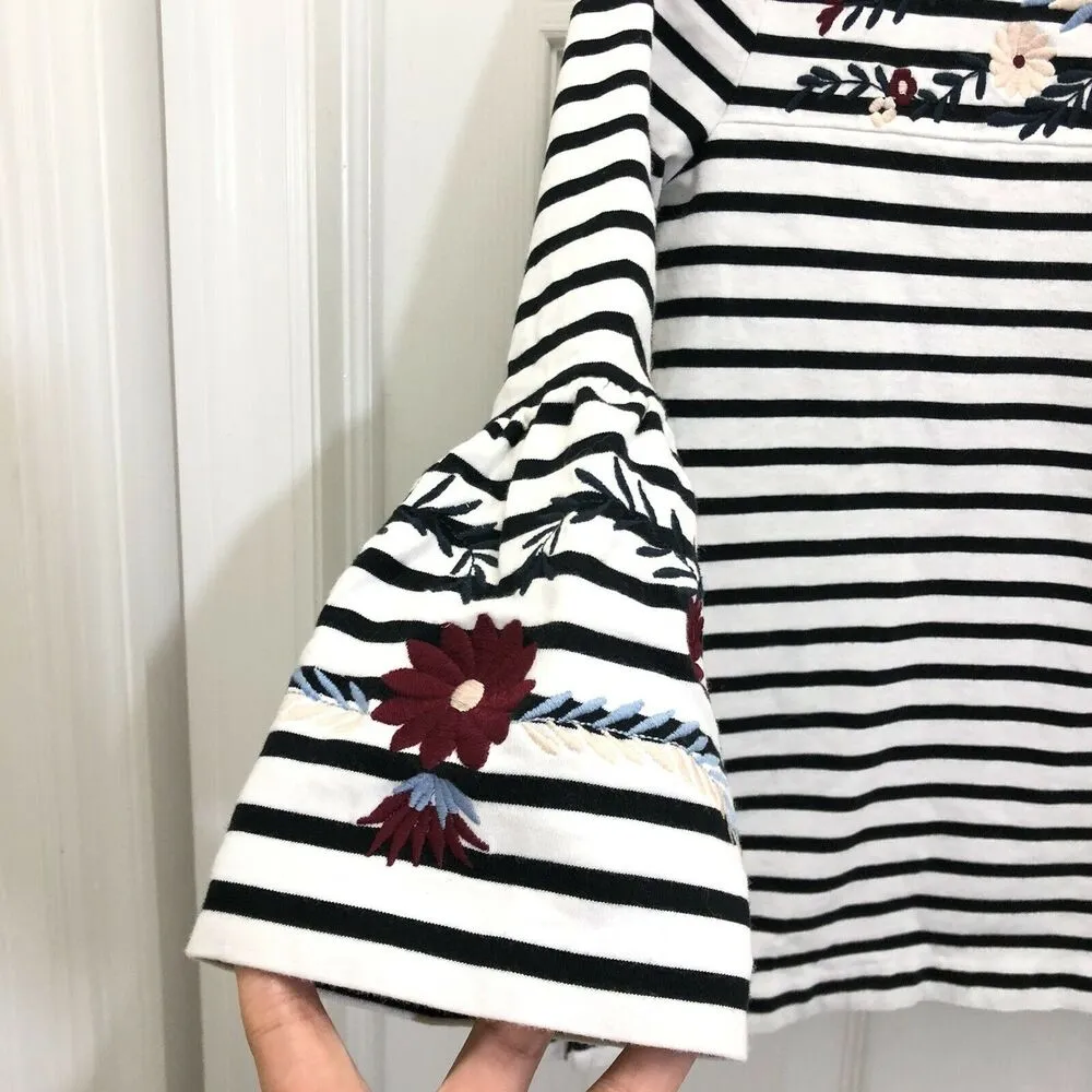 J Crew Women's White Stripe Floral Embroidered Ruffle Sleeves Blouse Size XS - Image 4